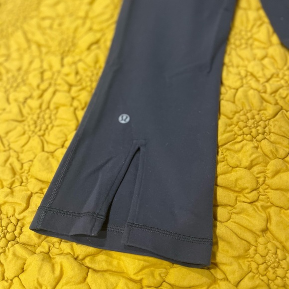 3 PAIRS of Size 6 Lululemon Leggings EUC All 3 pairs included - Picture 13 of 13